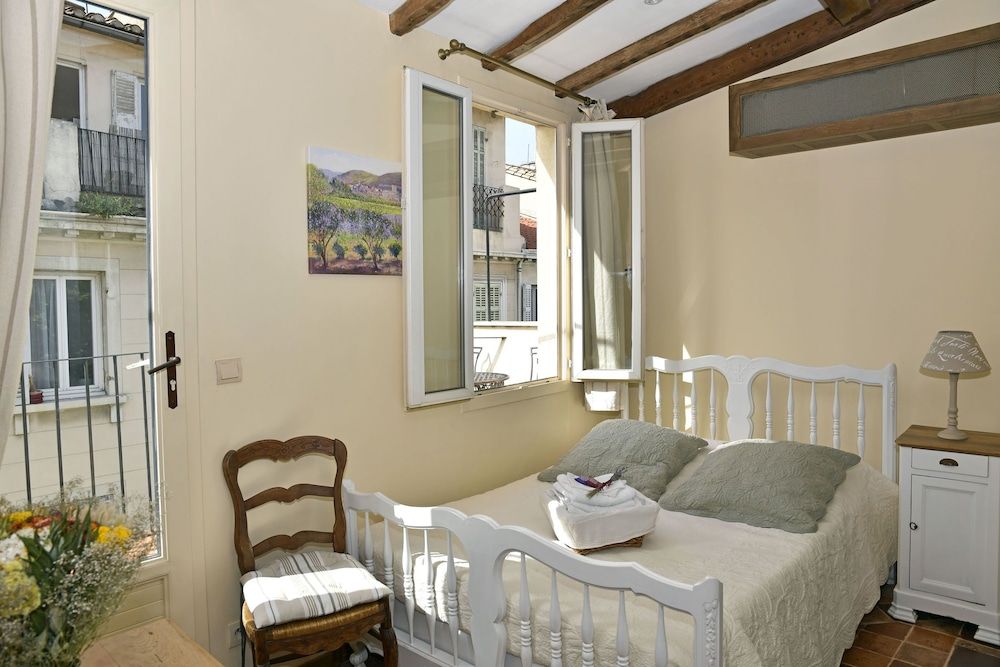 undefined Un Mas en Ville 5