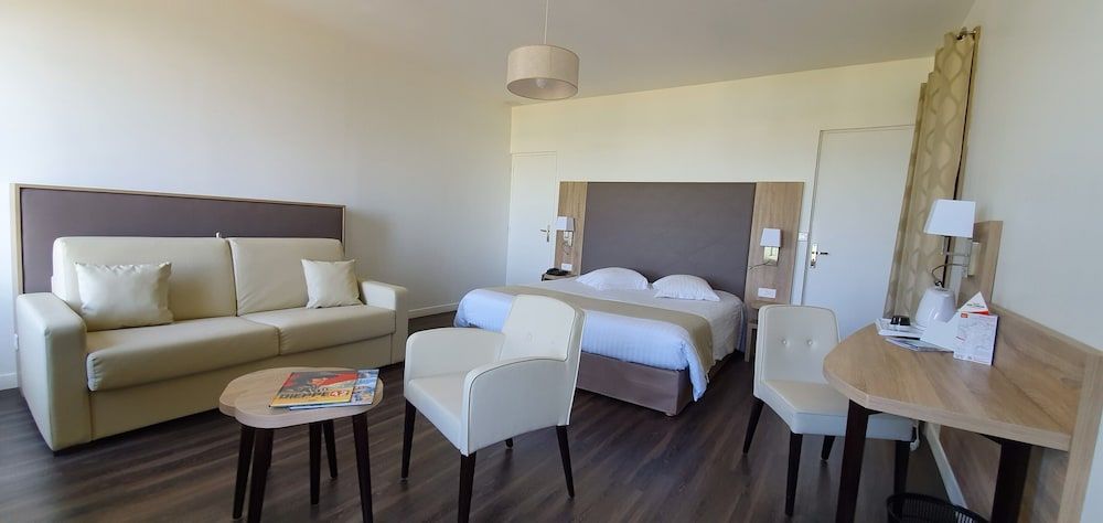 Hôtel Windsor FRONT DE MER Premium Room, 1 Queen Bed, Oceanfront 3