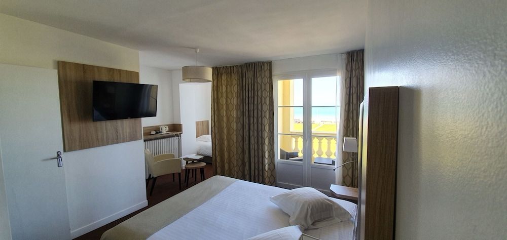 Hôtel Windsor FRONT DE MER Premium Room, 1 Queen Bed, Oceanfront 2