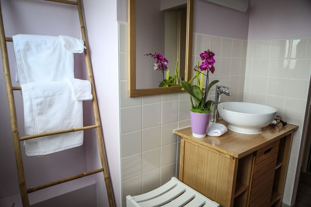 Double Room (3)