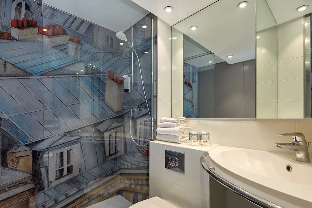 Hotel Fertel Maillot Double Room 8