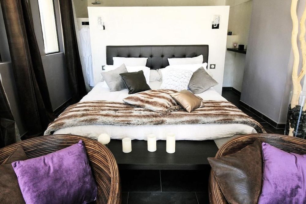 Double Room (Cuir)
