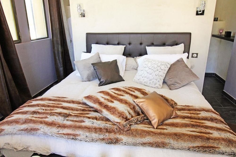 Double Room (Cuir)