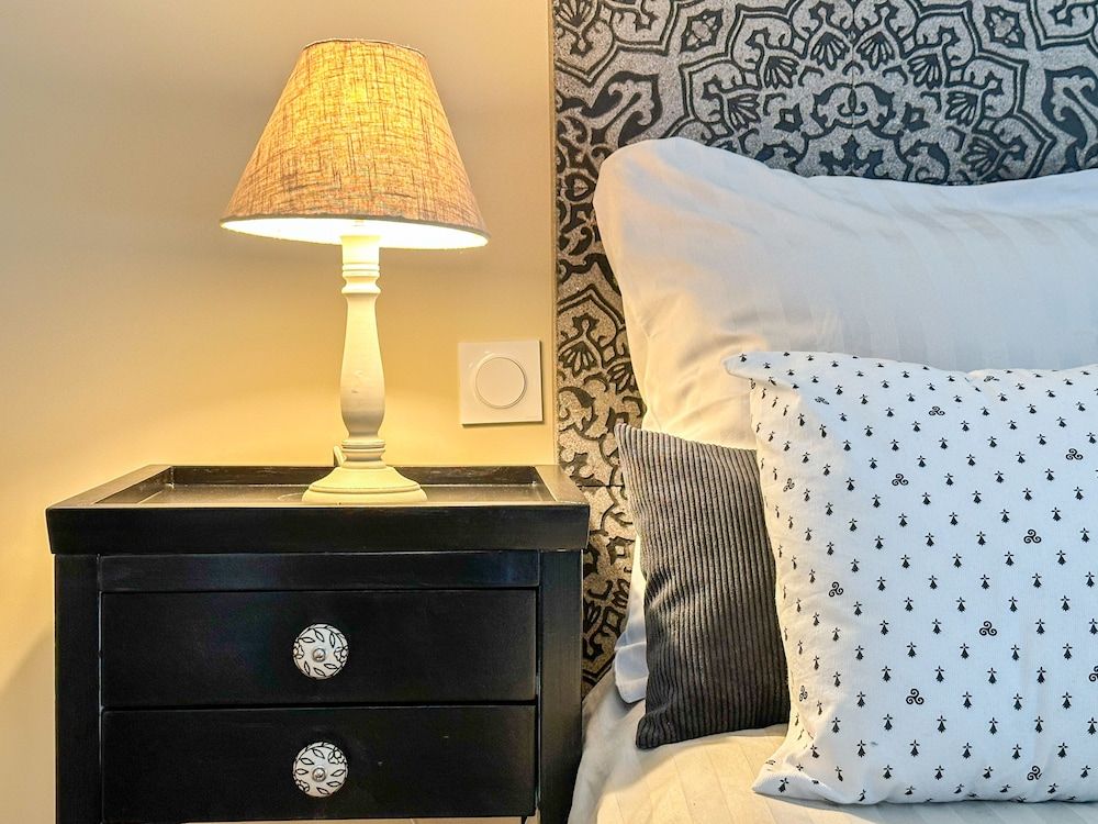 Domaine du Grenier Classic Room 6