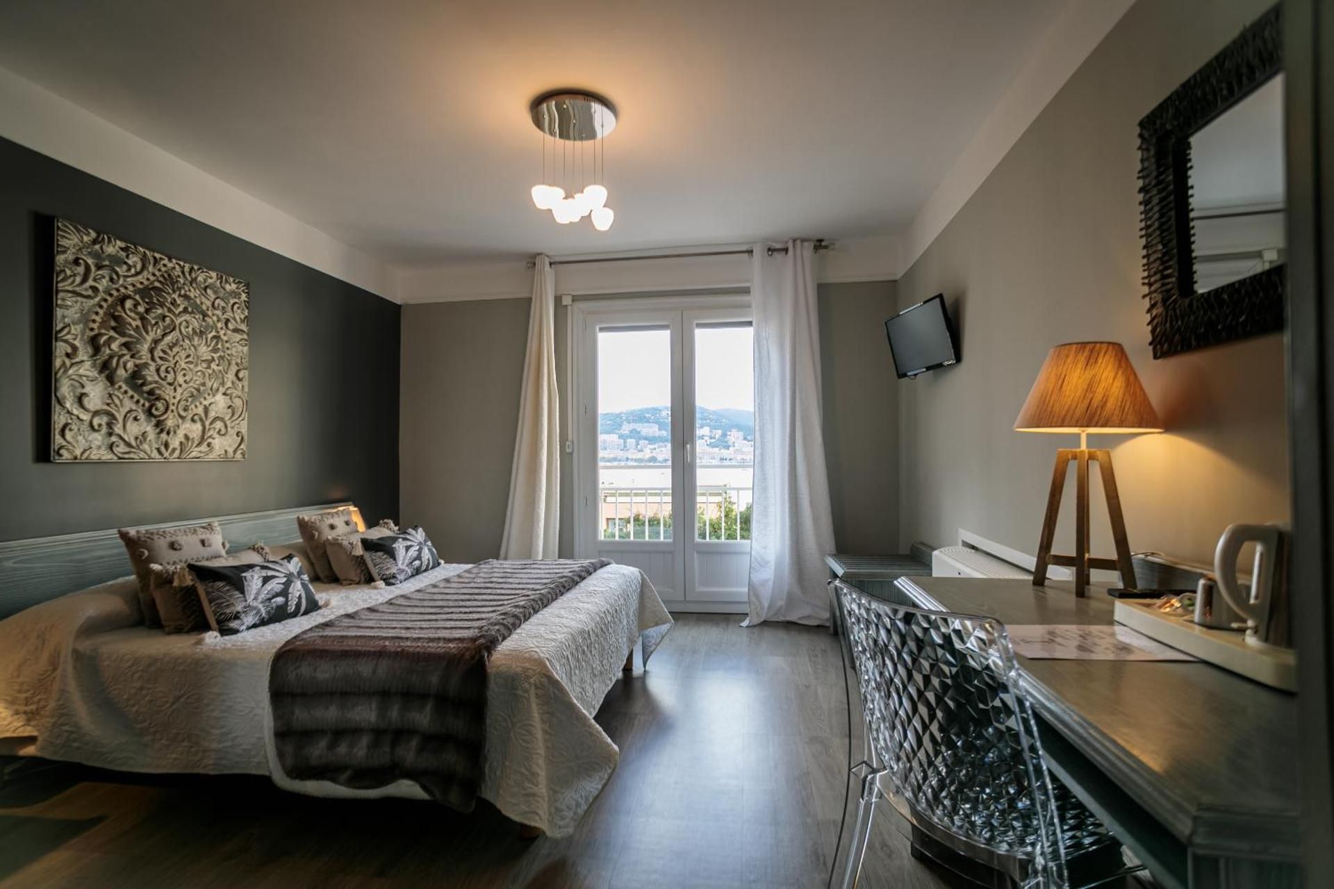 Comfort Double or Twin Room with Sea View