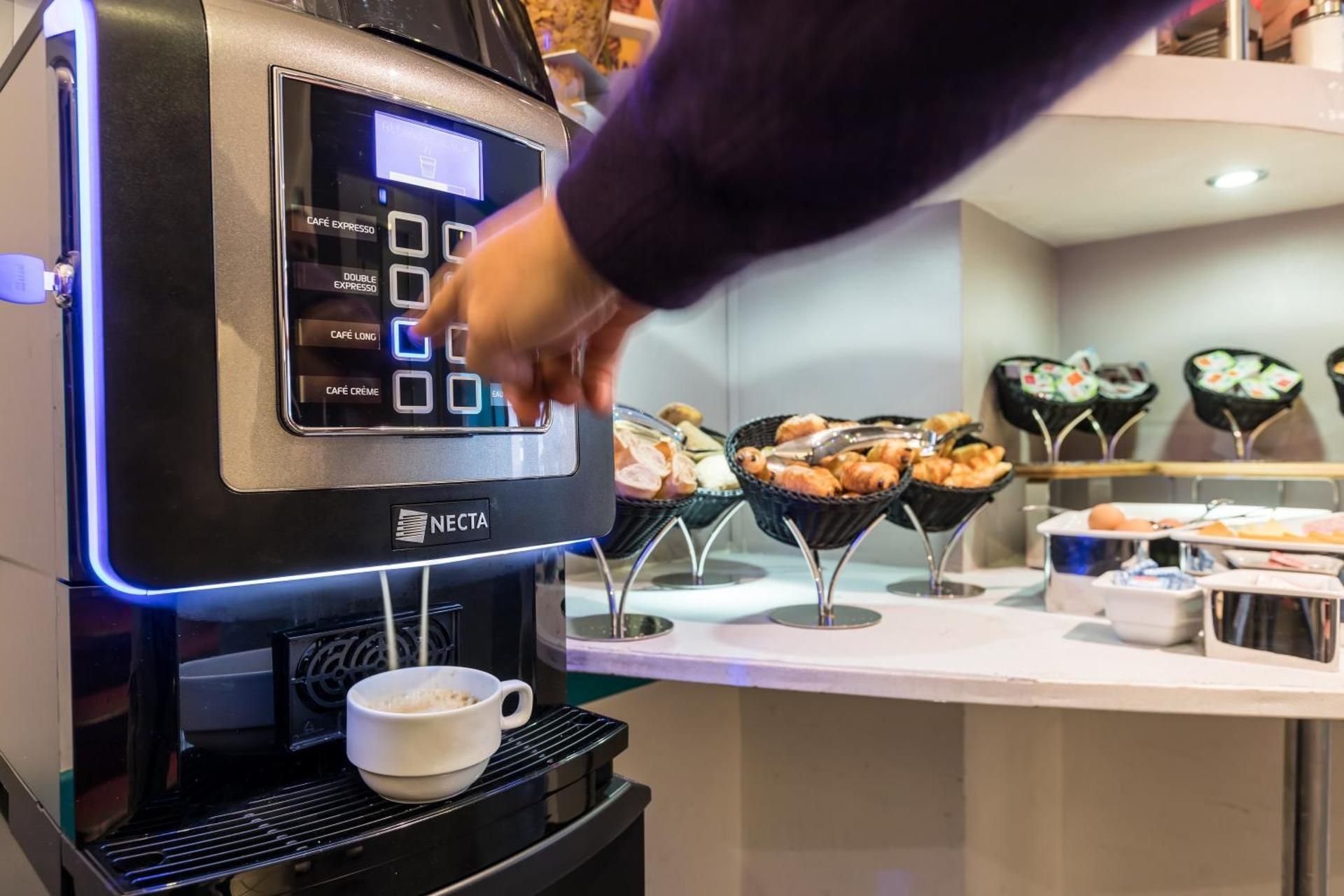 undefined Hotel Du Maine 5