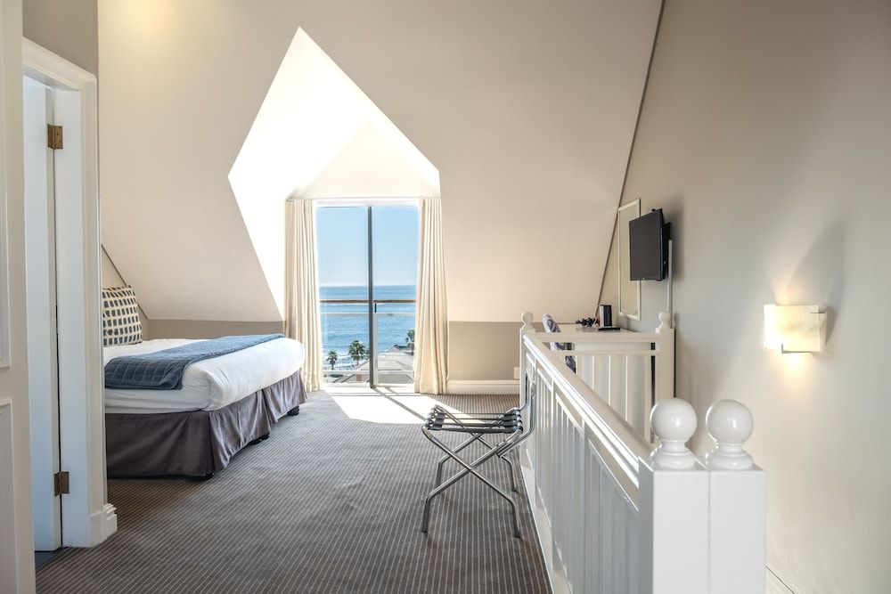 Penthouse, Sea View