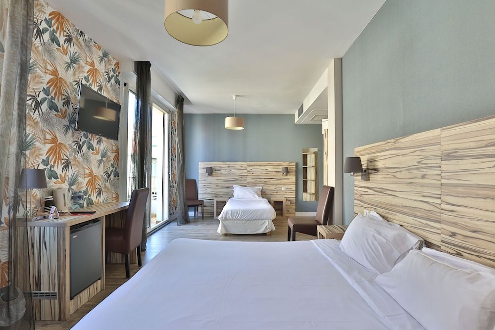 Hotel Marbella Triple Room