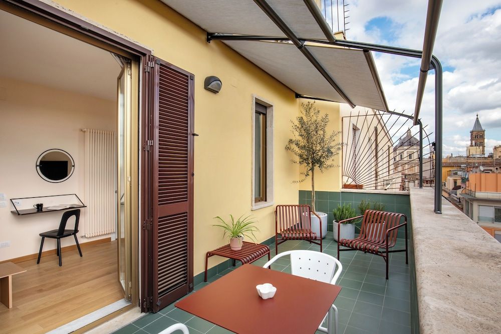 Hotel Colosseum Double or Twin Room 10