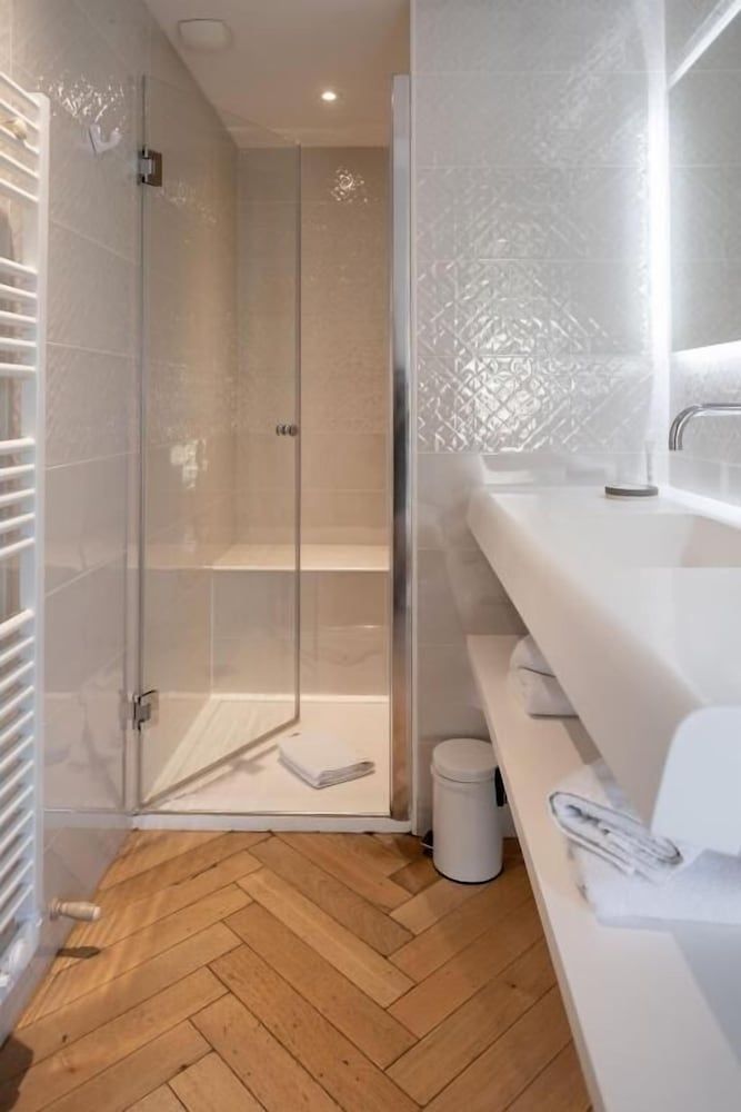 Hotel Cafe Glacier Le XIX Suite 3