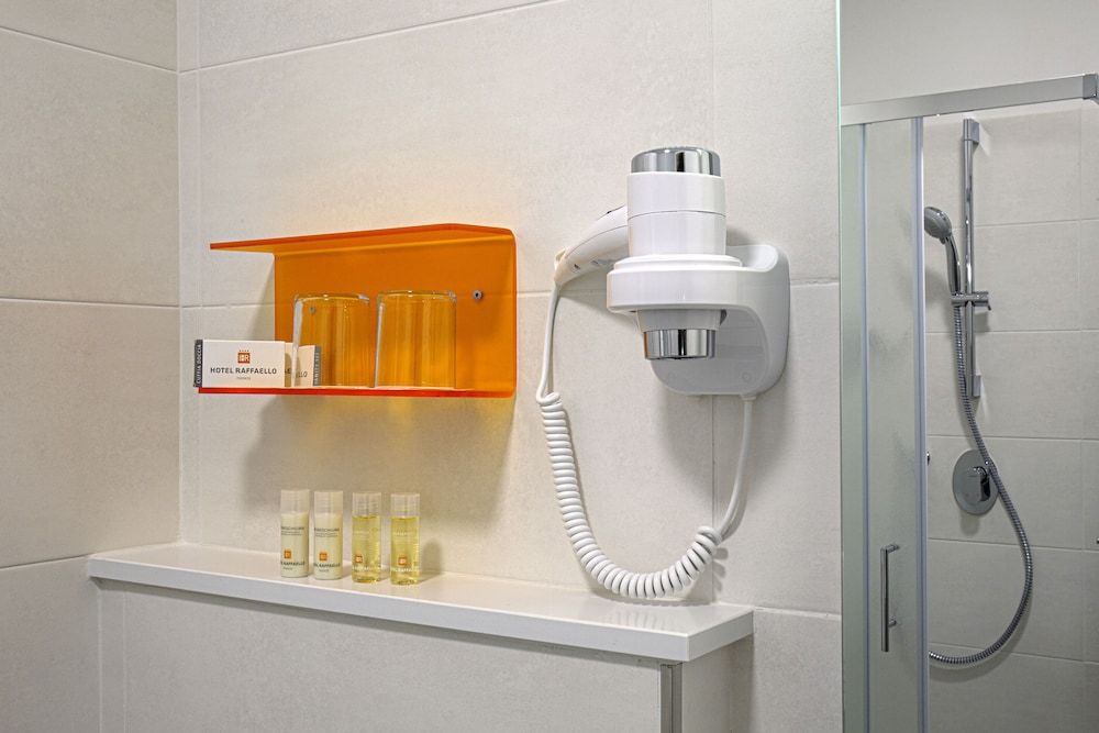 Hotel Raffaello Double or Twin Room 5