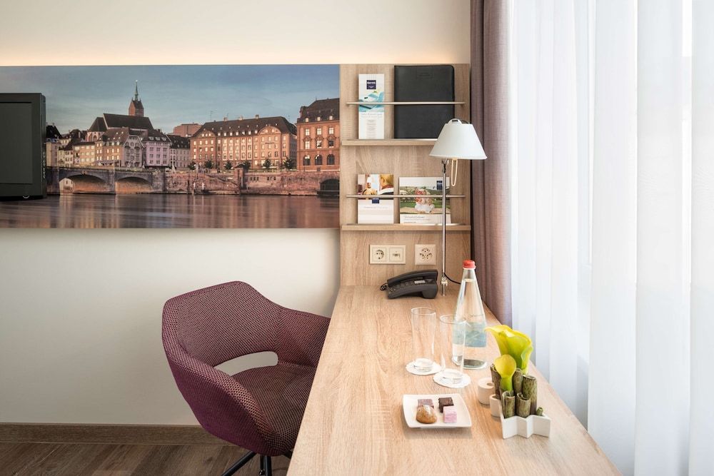 Essential by Dorint Basel City Essential Double Room 10