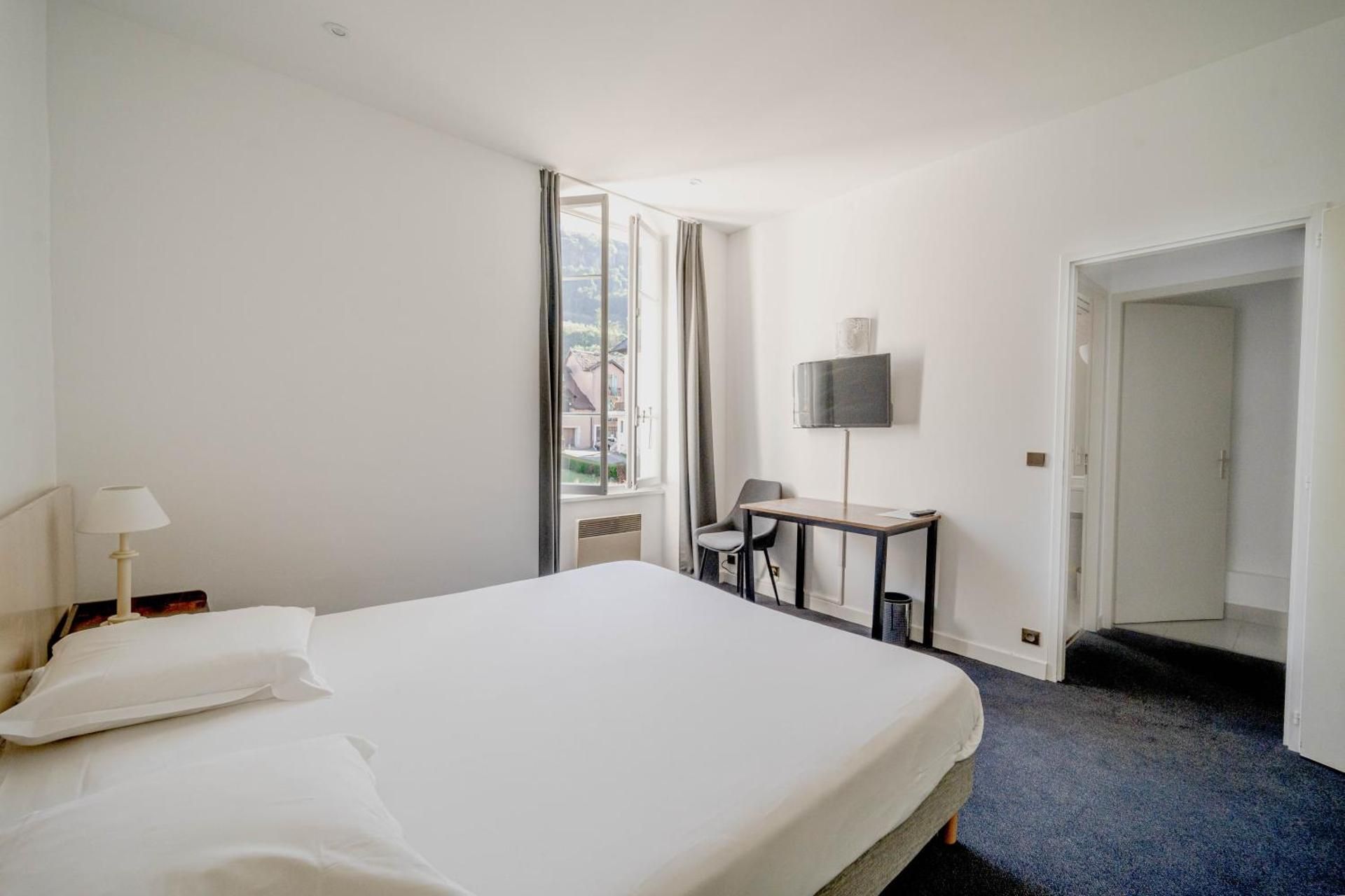 Twin/Double Room - Mountain Side