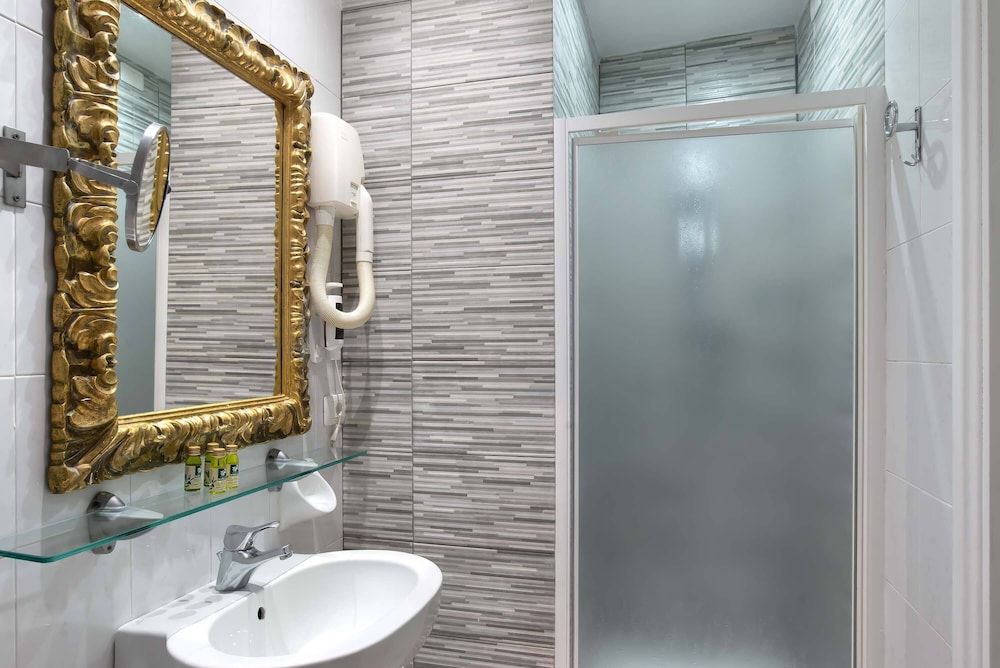 Hotel Machiavelli Palace Standard Double or Twin Room 7