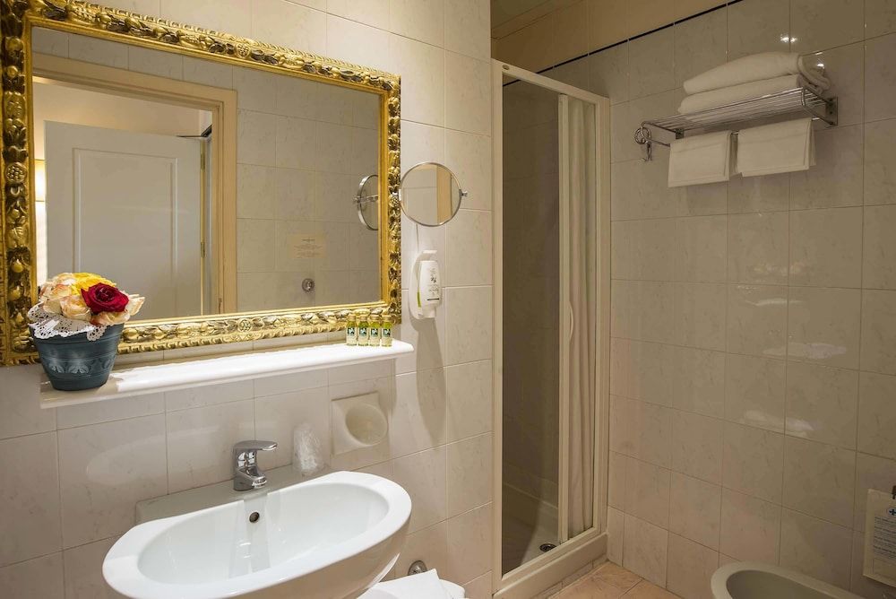 Hotel Machiavelli Palace Standard Double or Twin Room 8