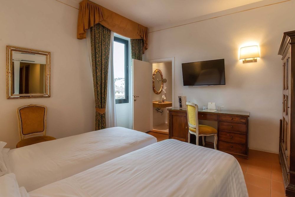 Hotel Machiavelli Palace Standard Double or Twin Room 2