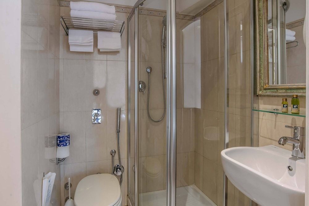 Hotel Machiavelli Palace Standard Double or Twin Room 9