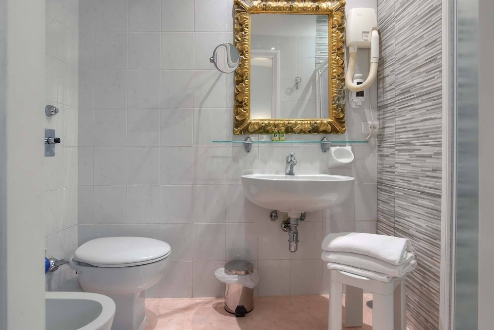 Hotel Machiavelli Palace Standard Double or Twin Room 10