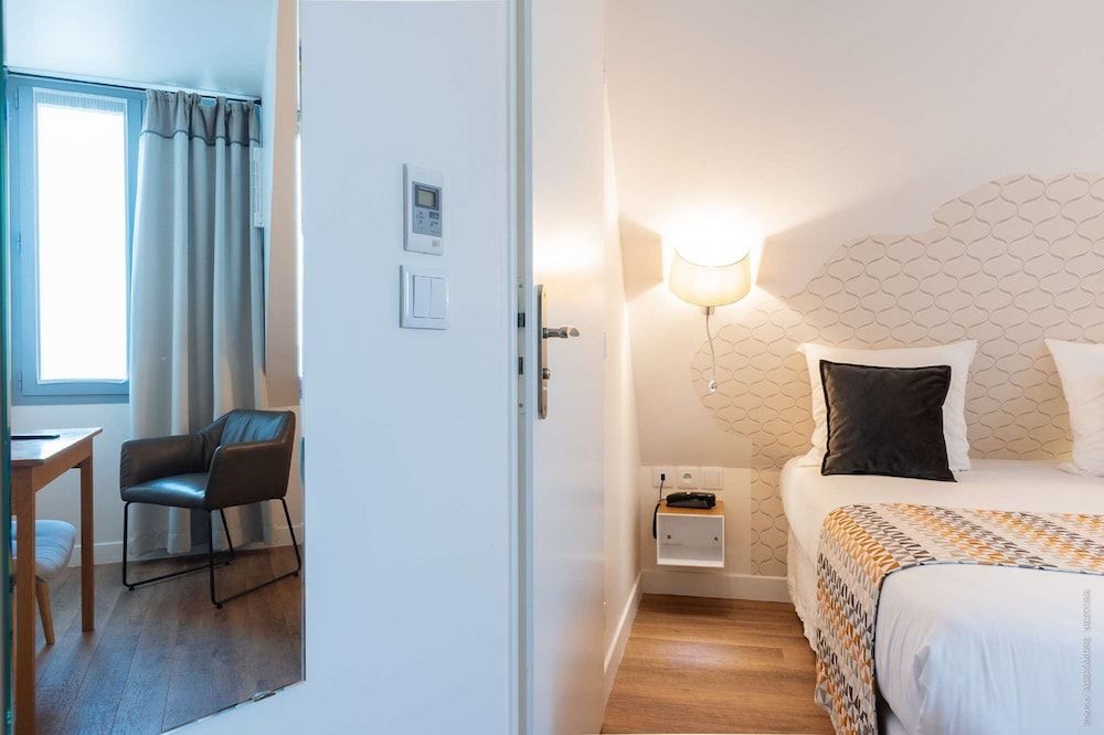 Hôtel Versailles Chantiers Classic Room 11