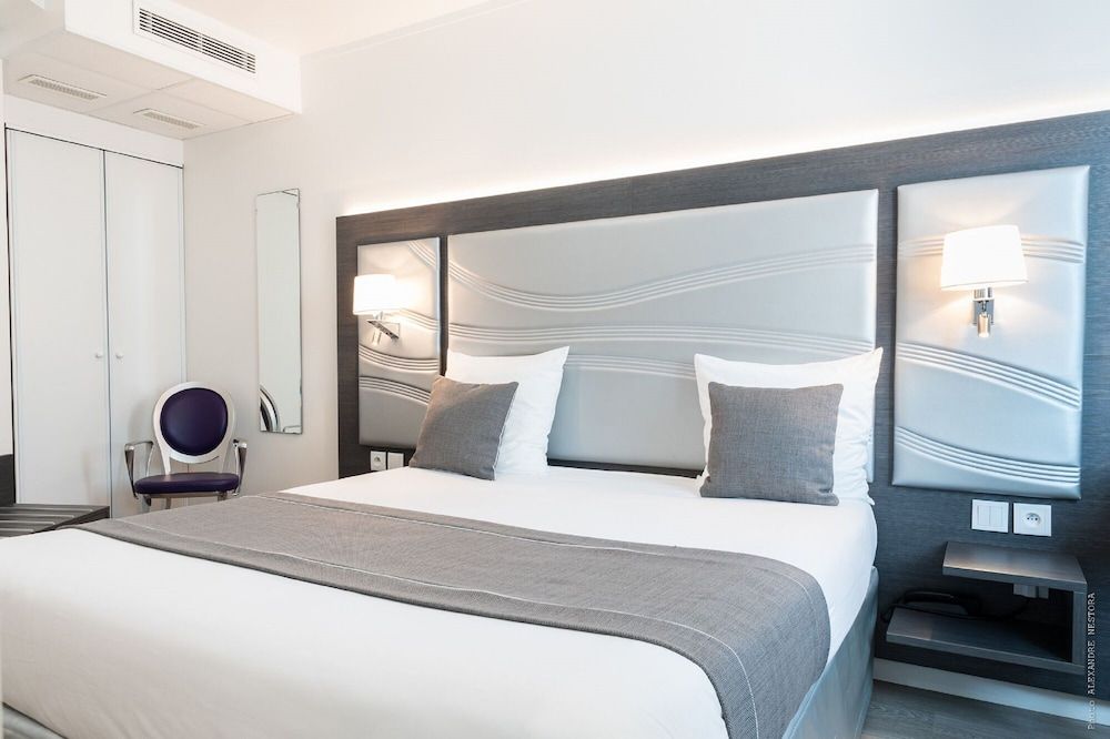 Hôtel Versailles Chantiers Classic Room 7