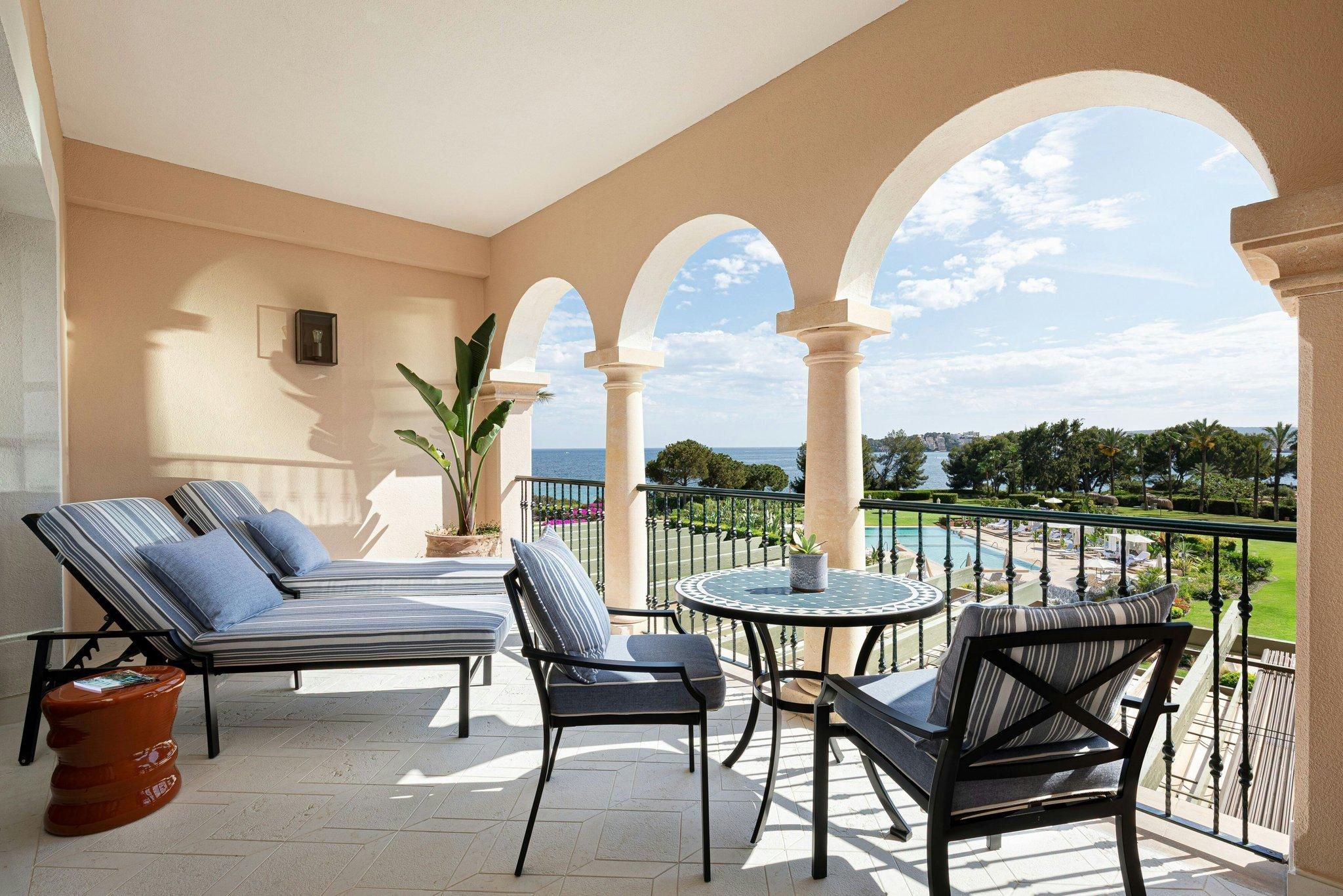 Royal 3 Bedroom Penthouse, 3 Bedroom Penthouse Suite, Seafront, Main Building, Balcony: 2