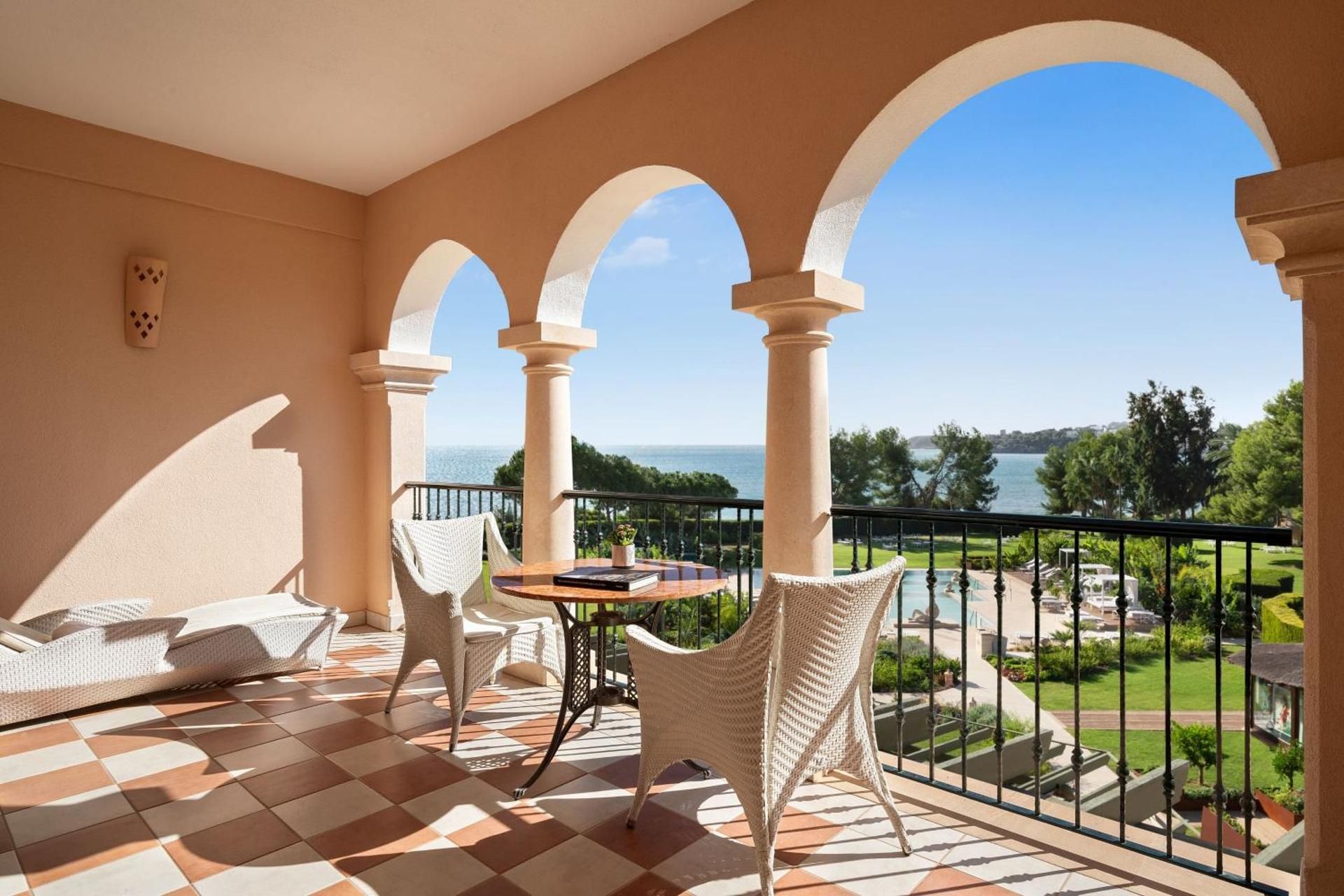 Junior Suite with Balcony