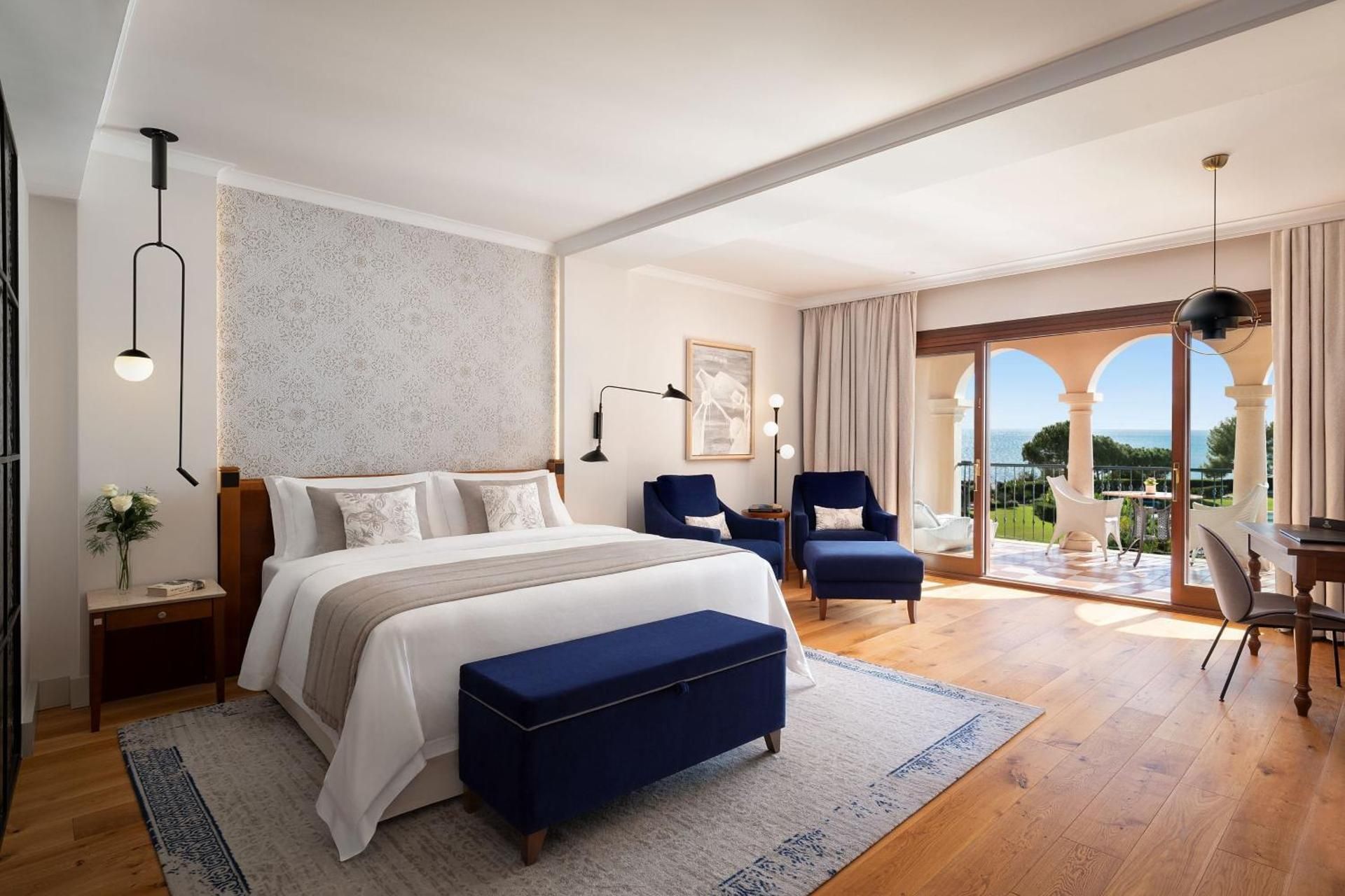 Junior Suite with Balcony