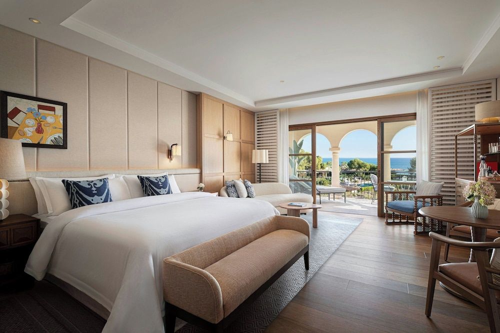 Grand Suite, 1 King Bed, Non Smoking, Sea View
