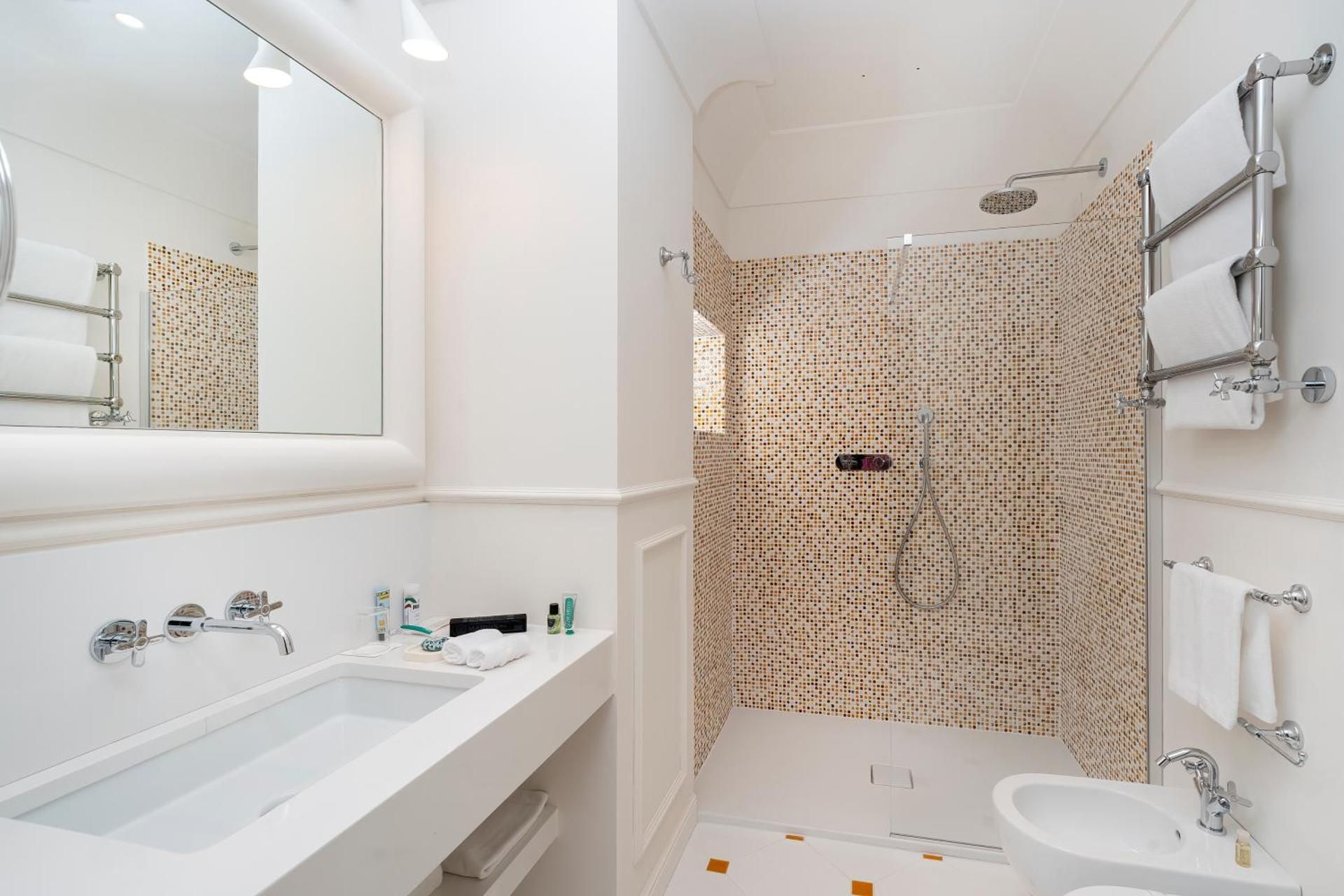 undefined Hotel Miramalfi 4