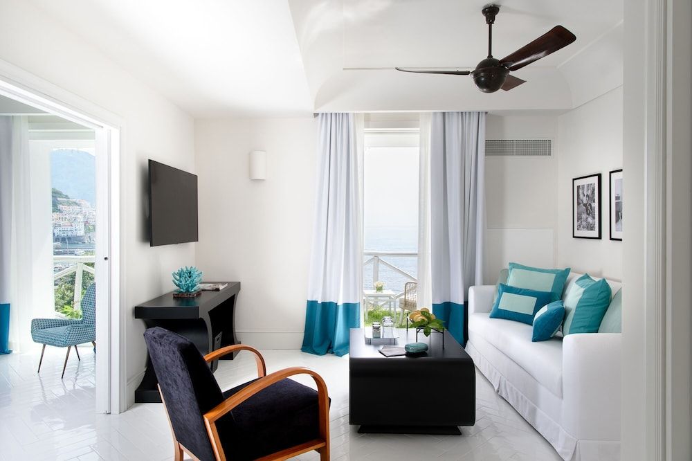 undefined Hotel Miramalfi 8