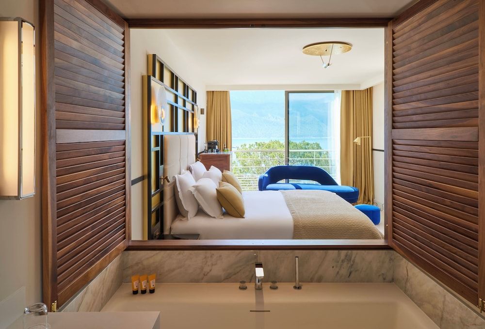 Suite, Sea View (Canaille)