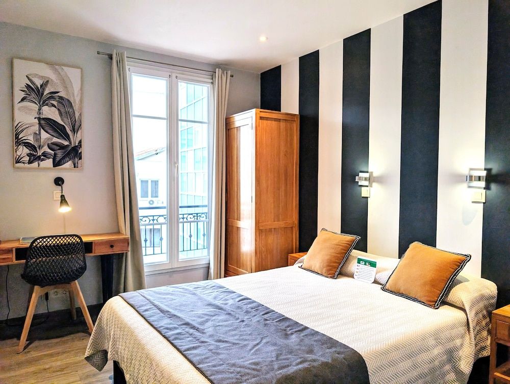 H33 hôtel Standard Double Room 2