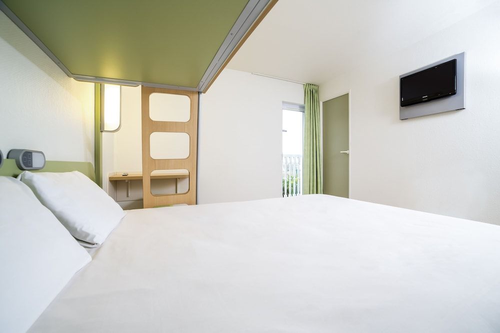 Triple Room, Multiple Beds