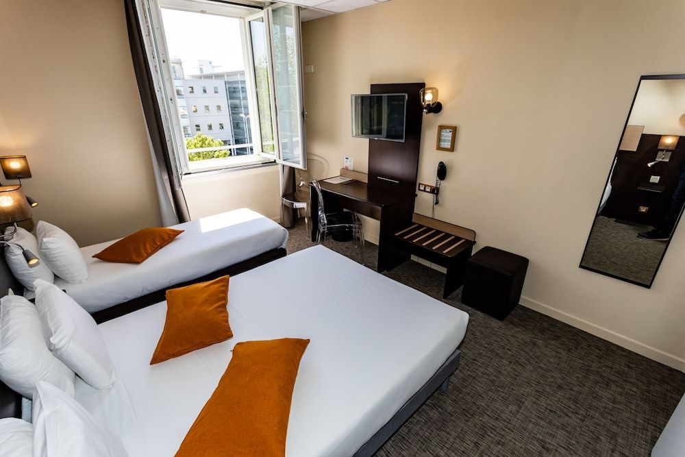 Superior Triple Room (Climatisée)