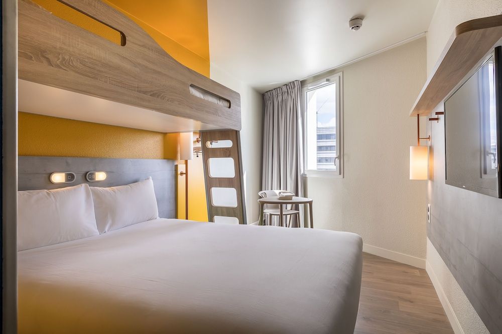 Triple Room, Multiple Beds