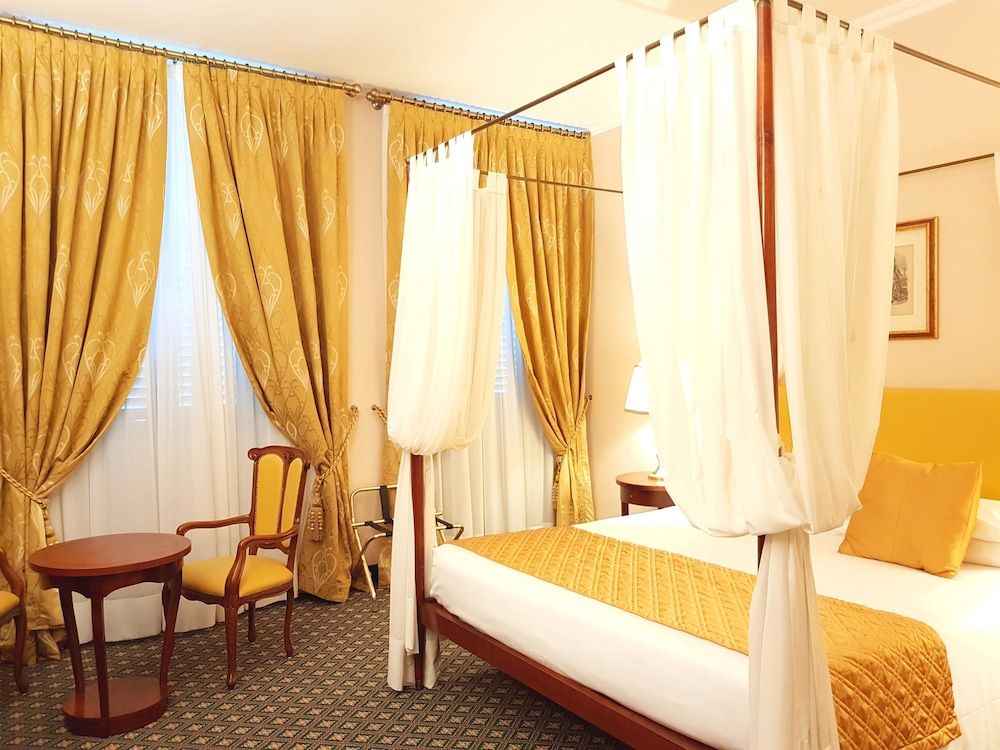 undefined Hotel Berchielli 7