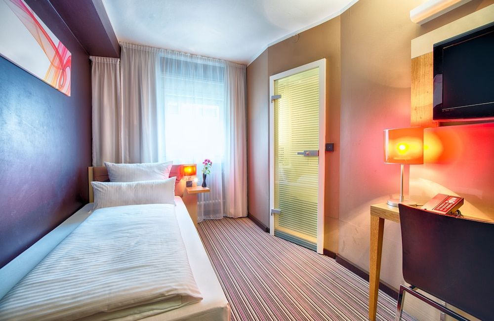 undefined Leonardo Boutique Hotel Munich 10