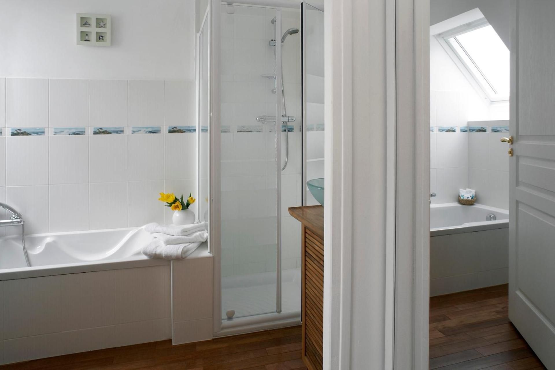 Double Room with Balcony and Sea View