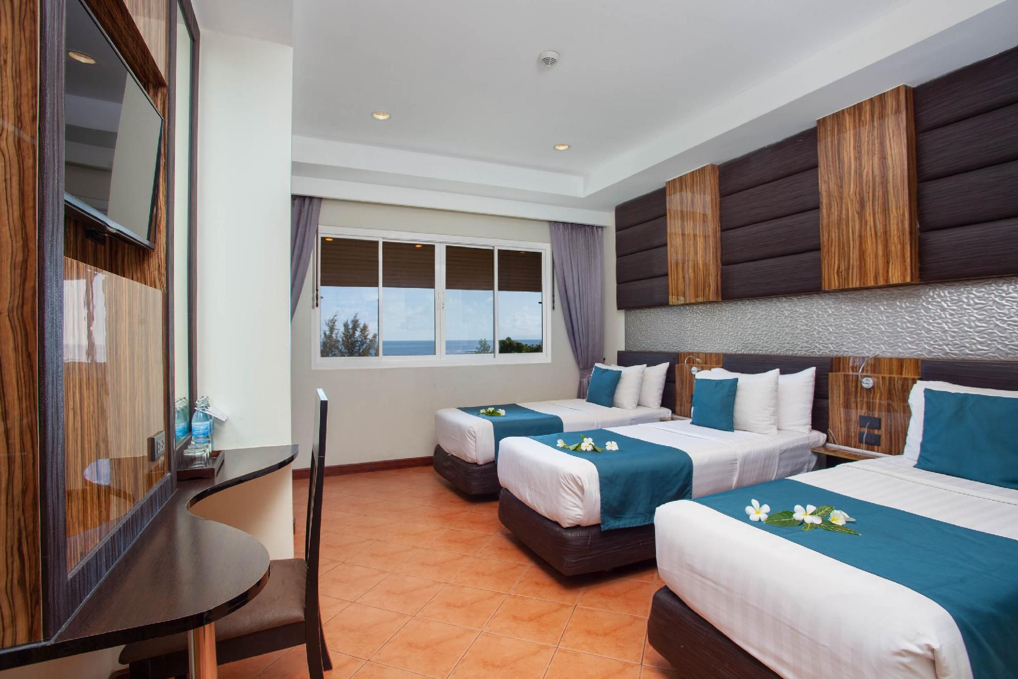 undefined Royal Beach Boutique Resort & Spa 7