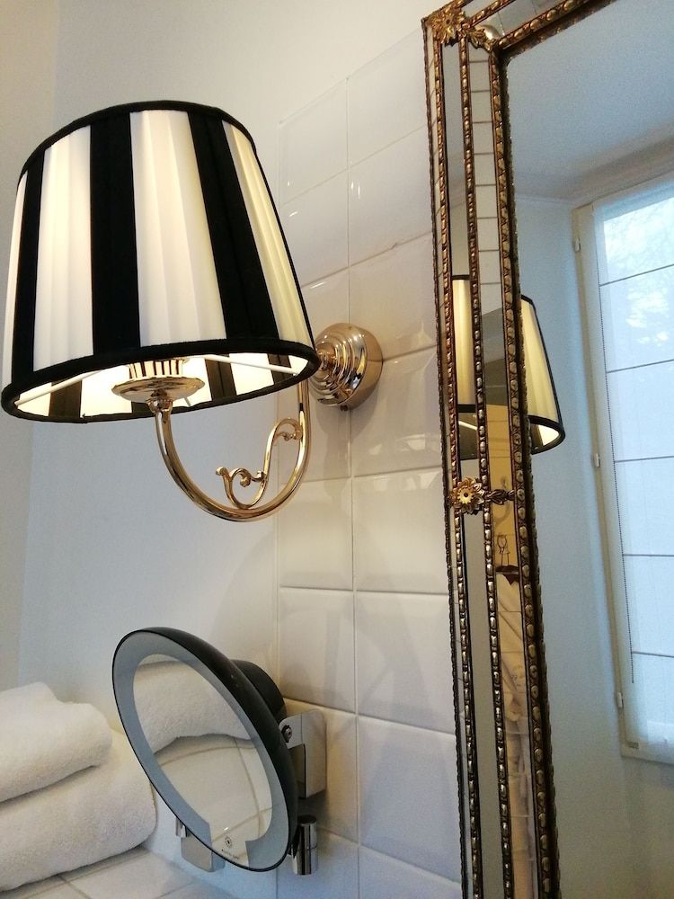 La Villa Eugène Deluxe Double Room, Private Bathroom 6