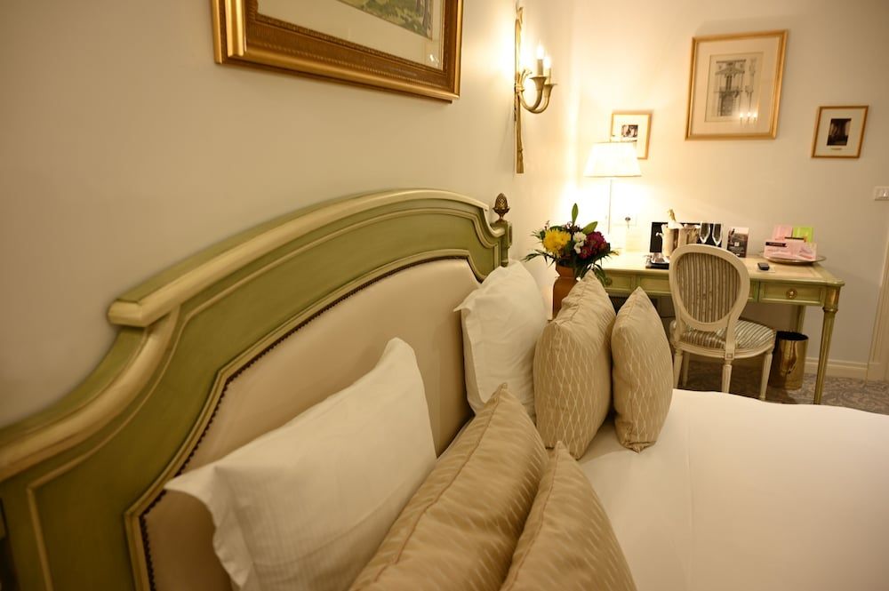 La Villa Eugène Deluxe Double Room, Private Bathroom 4