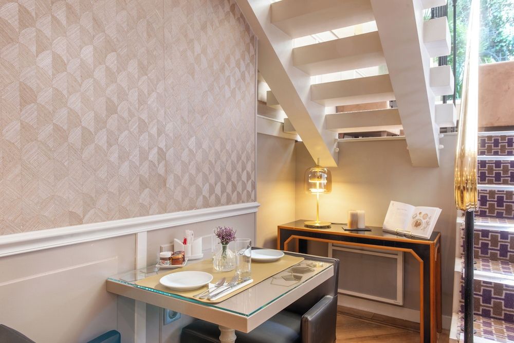 undefined Hotel Galileo 4