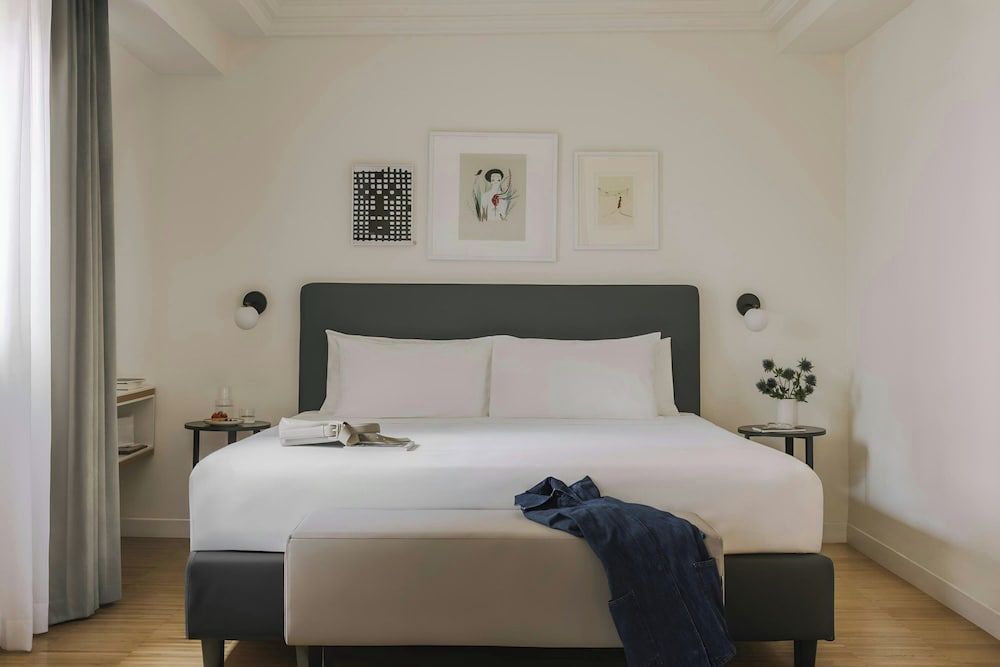 Superior Room, 1 King Bed with Sofa bed, Non Smoking