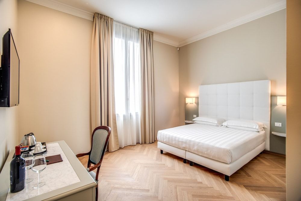 undefined Hotel Ariele 8