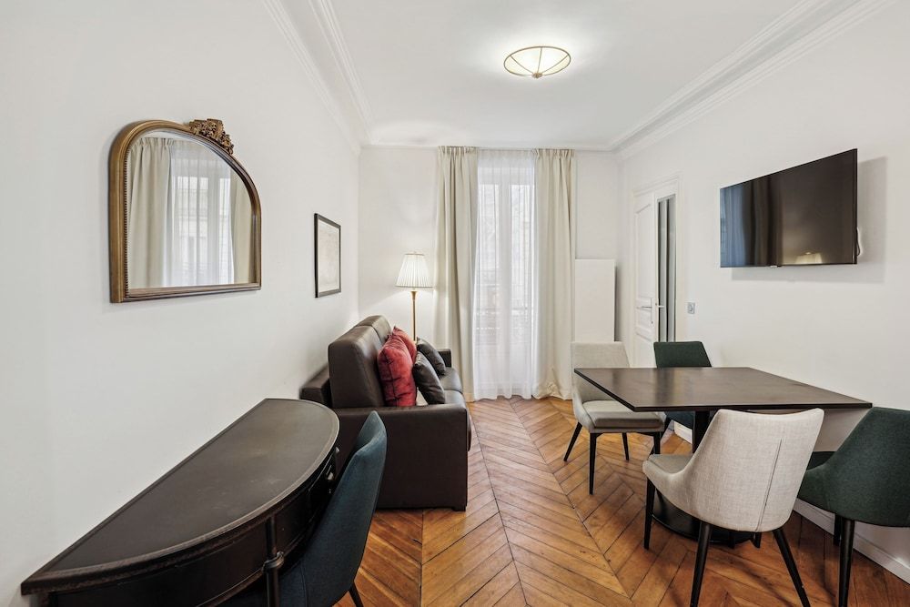 undefined Hotel De Sevres 2