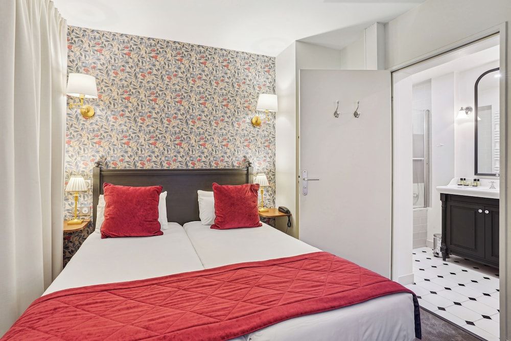 undefined Hotel De Sevres