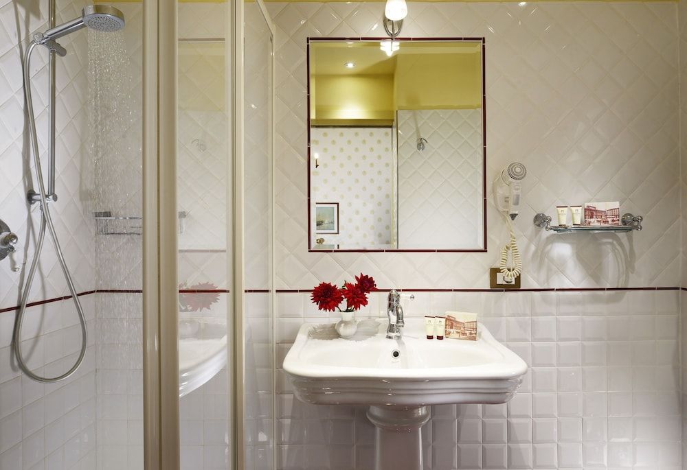 Hotel Pendini Standard Double or Twin Room 4