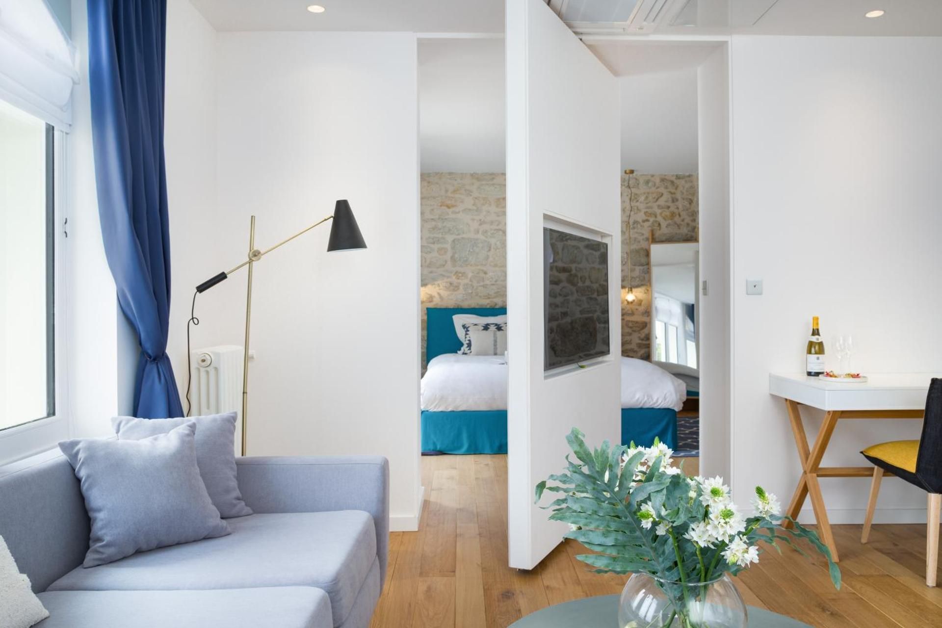 Deluxe Family Suite with Terrace