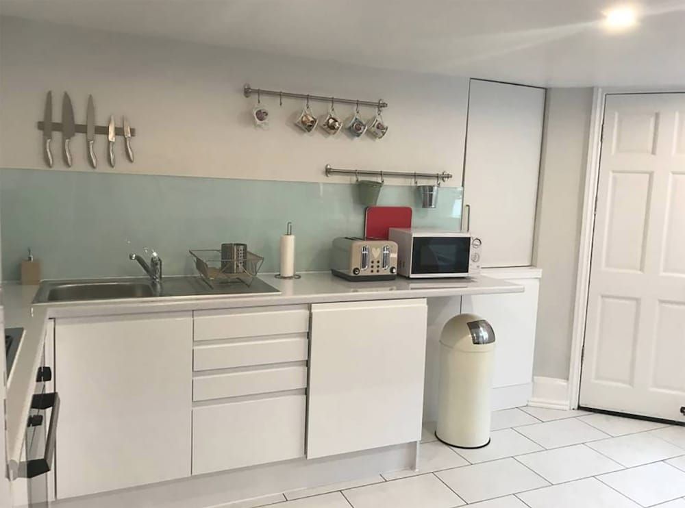 undefined The New Kent Road Apartments 9