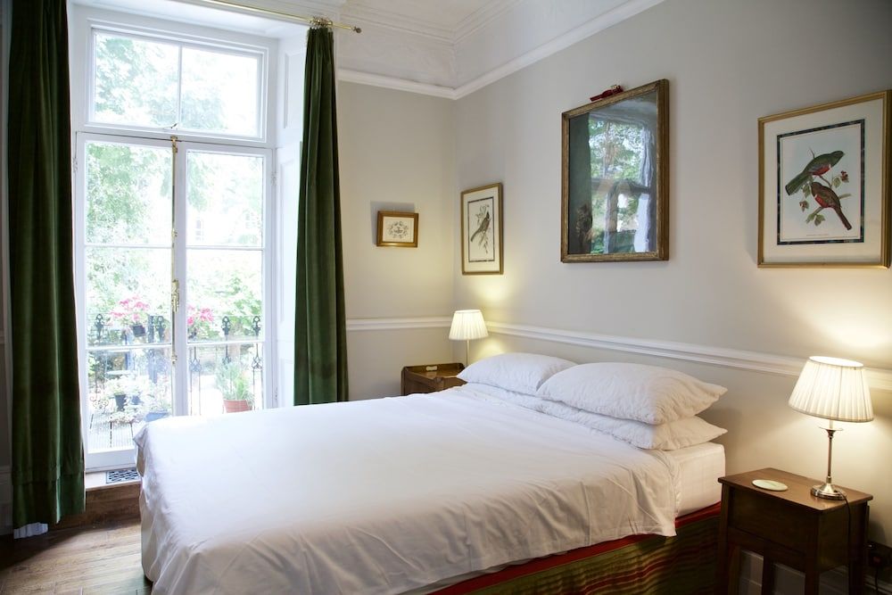 undefined A Place Like Home - Charming and Elegant Flat in Chelsea 3